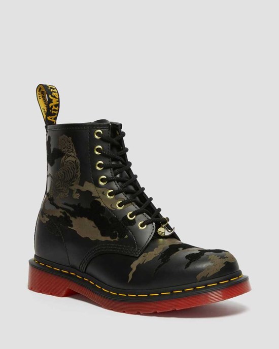 Dr Martens 1460 Year of The Tiger Leder Schnürstiefel Herren Schwarz | UAJ-809671