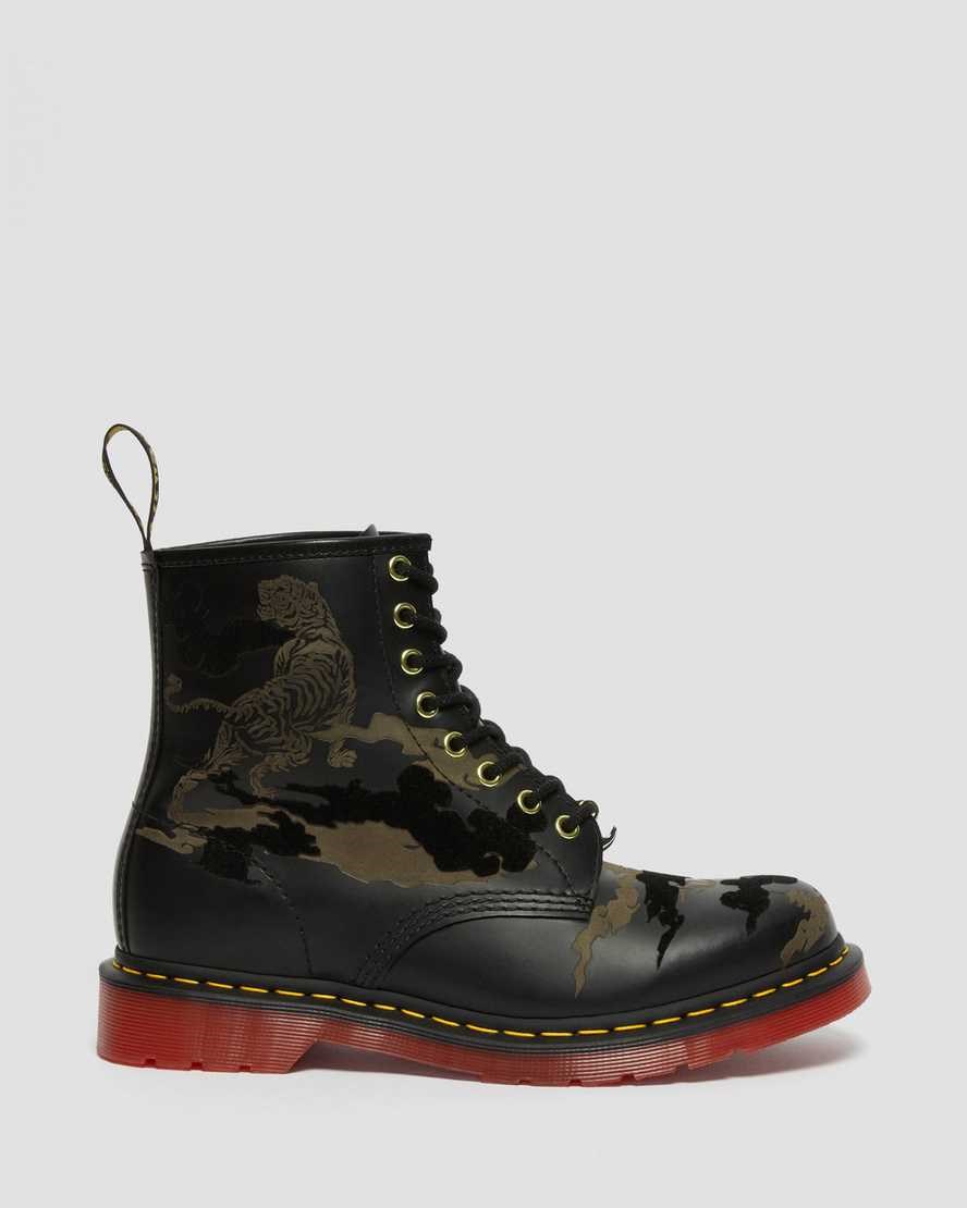 Dr Martens 1460 Year of The Tiger Leder Stiefeletten Herren Schwarz | GSE-379206